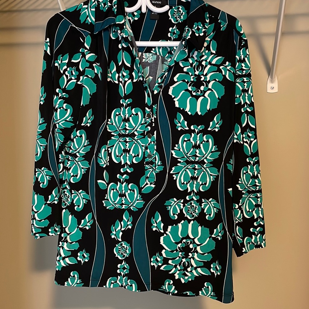 Women top